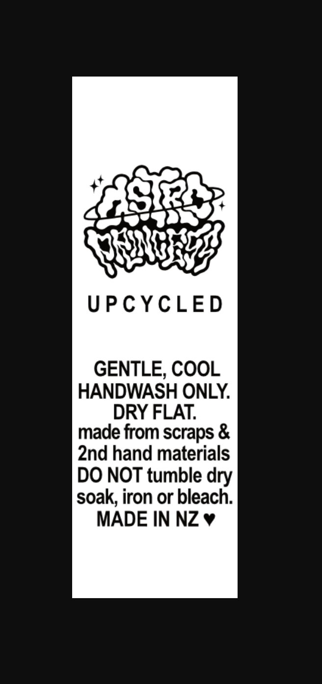 CUSTOM LABELS / Kristen Meaclem